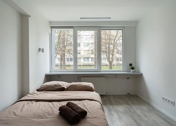 River To The City - Studio 8 Apartment